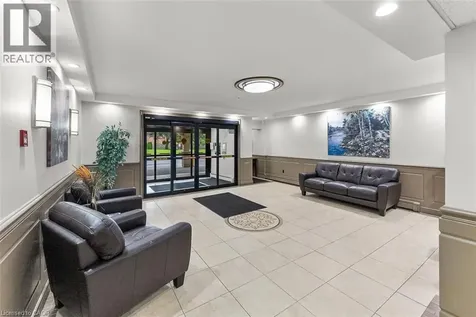 6390 Huggins Street Niagara Falls ON L2J 1H1