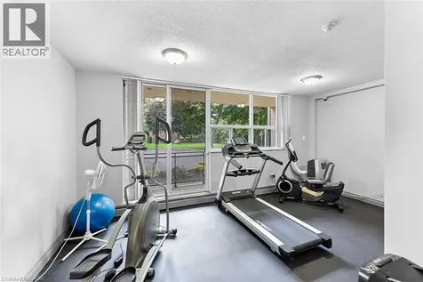 6390 Huggins Street Niagara Falls ON L2J 1H1
