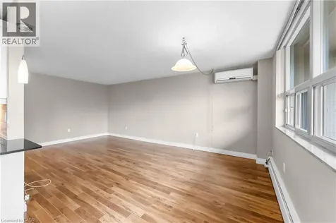 6390 Huggins Street Niagara Falls ON L2J 1H1