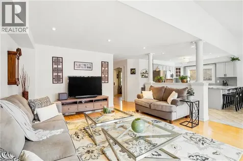24 Benziger Lane Stoney Creek ON L8E 6B6