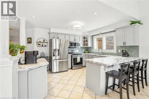 24 Benziger Lane Stoney Creek ON L8E 6B6