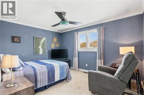 24 Benziger Lane Stoney Creek ON L8E 6B6