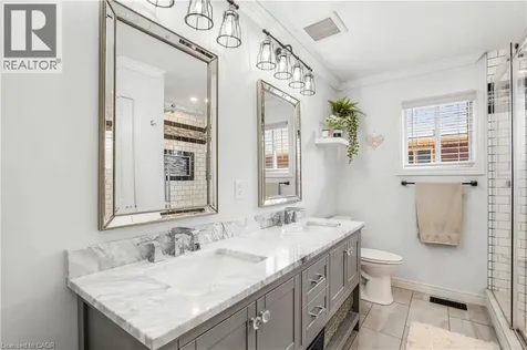 24 Benziger Lane Stoney Creek ON L8E 6B6