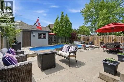24 Benziger Lane Stoney Creek ON L8E 6B6