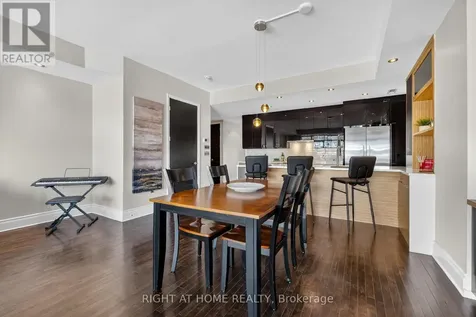 374 Cooper Street Ottawa ON K2P 2P4