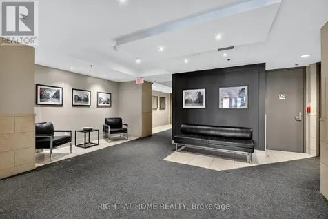 374 Cooper Street Ottawa ON K2P 2P4