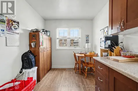 707 Edison Avenue Ottawa ON K2A 1W2