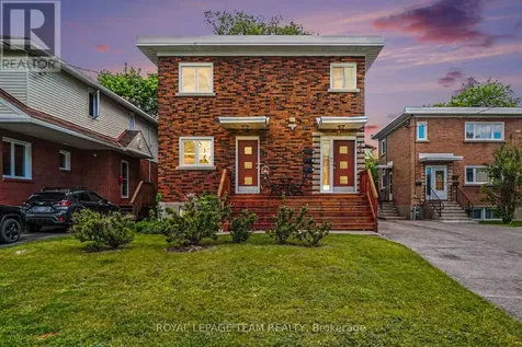 707 Edison Avenue Ottawa ON K2A 1W2