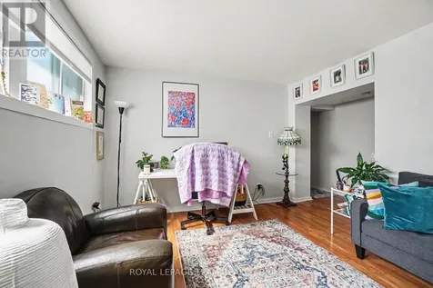 707 Edison Avenue Ottawa ON K2A 1W2
