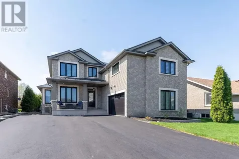 11 Landreville Drive Greater Sudbury ON P3A 0A1