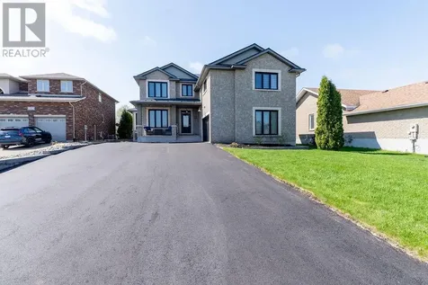 11 Landreville Drive Greater Sudbury ON P3A 0A1