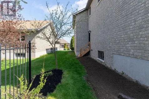 11 Landreville Drive Greater Sudbury ON P3A 0A1