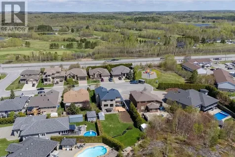 11 Landreville Drive Greater Sudbury ON P3A 0A1