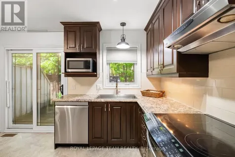212 Provender Avenue Ottawa ON K1K 4N7