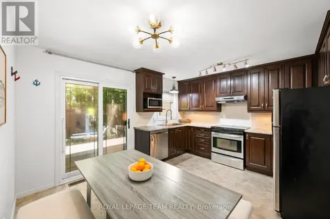 212 Provender Avenue Ottawa ON K1K 4N7