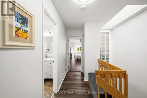 212 Provender Avenue Ottawa ON K1K 4N7
