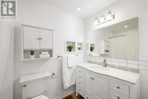 212 Provender Avenue Ottawa ON K1K 4N7