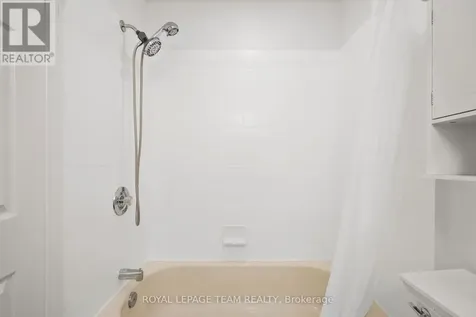 212 Provender Avenue Ottawa ON K1K 4N7