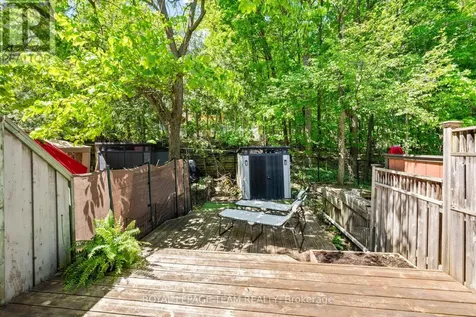 212 Provender Avenue Ottawa ON K1K 4N7