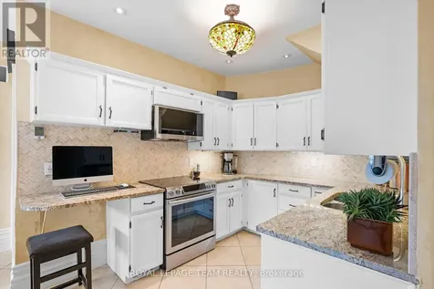 8 Ossington Avenue Ottawa ON K1S 3B4