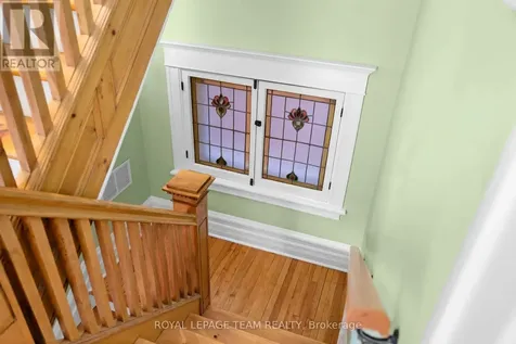 8 Ossington Avenue Ottawa ON K1S 3B4