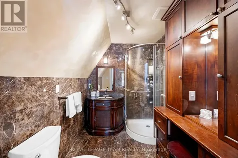 8 Ossington Avenue Ottawa ON K1S 3B4