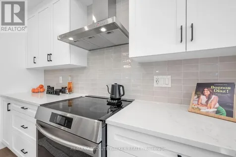 515 Paakanaak Avenue Ottawa ON K1X 0G9