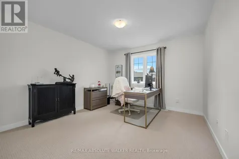 515 Paakanaak Avenue Ottawa ON K1X 0G9