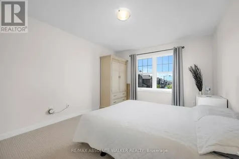 515 Paakanaak Avenue Ottawa ON K1X 0G9
