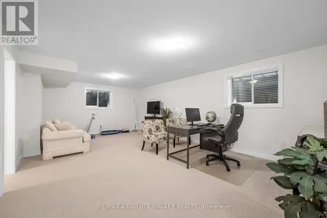 515 Paakanaak Avenue Ottawa ON K1X 0G9