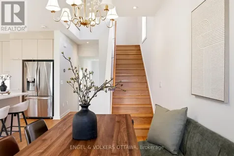 256 Shuttleworth Drive Ottawa ON K1T 0T4