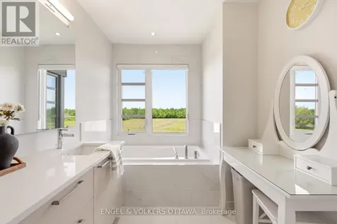 256 Shuttleworth Drive Ottawa ON K1T 0T4