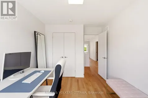 256 Shuttleworth Drive Ottawa ON K1T 0T4