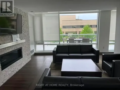 530 De Mazenod Avenue Ottawa ON K1S 5W8