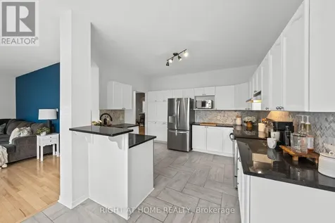 517 Stonechurch Way Ottawa ON K2J 0C6