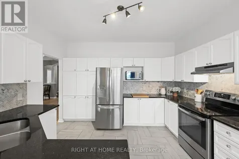 517 Stonechurch Way Ottawa ON K2J 0C6