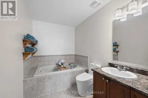 517 Stonechurch Way Ottawa ON K2J 0C6