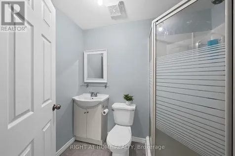 517 Stonechurch Way Ottawa ON K2J 0C6