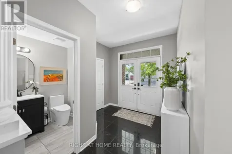 517 Stonechurch Way Ottawa ON K2J 0C6