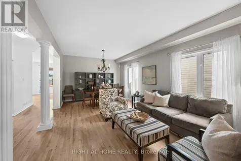 517 Stonechurch Way Ottawa ON K2J 0C6