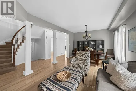 517 Stonechurch Way Ottawa ON K2J 0C6