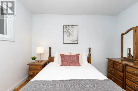 247 Kilgour Avenue Welland (broadway) ON L3C 2R1