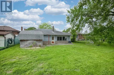 247 Kilgour Avenue Welland (broadway) ON L3C 2R1