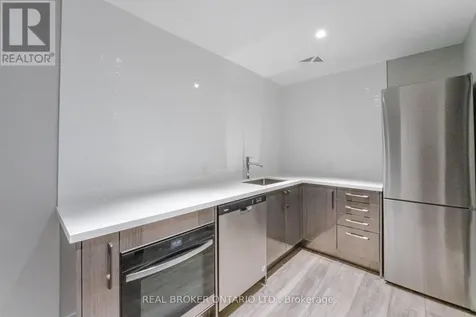 286 Main Street Toronto (east End-danforth) ON M4C 4X4