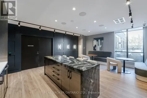 286 Main Street Toronto (east End-danforth) ON M4C 4X4