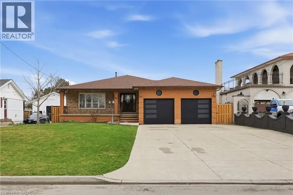 58 Kilbourn Avenue Stoney Creek ON L8G 3E2