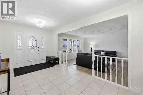 58 Kilbourn Avenue Stoney Creek ON L8G 3E2