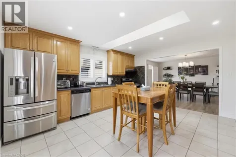 58 Kilbourn Avenue Stoney Creek ON L8G 3E2