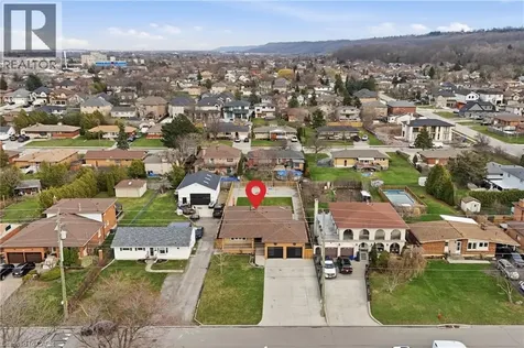 58 Kilbourn Avenue Stoney Creek ON L8G 3E2