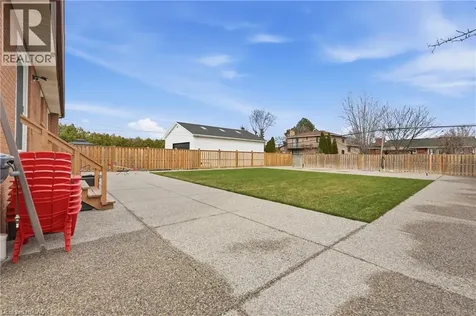 58 Kilbourn Avenue Stoney Creek ON L8G 3E2